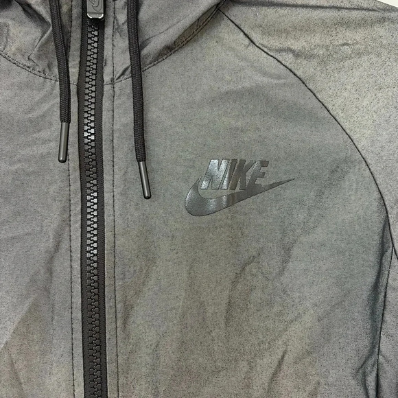 Nike light jacket black and gray size XS - Picture 3 of 7